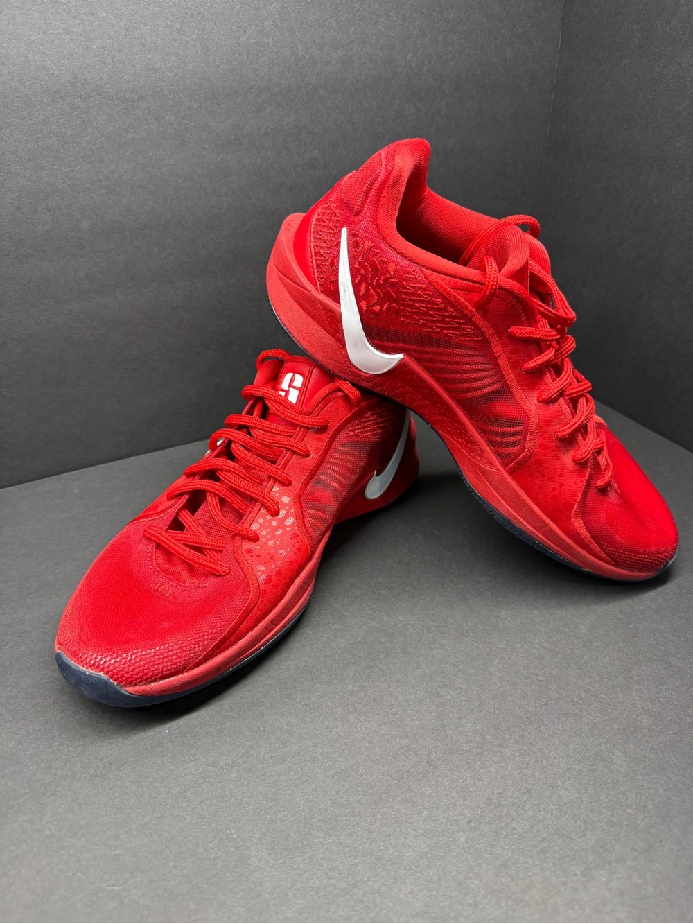 Nike Men's Sabrina Basketball Shoes Red Performance Tennis Shoes